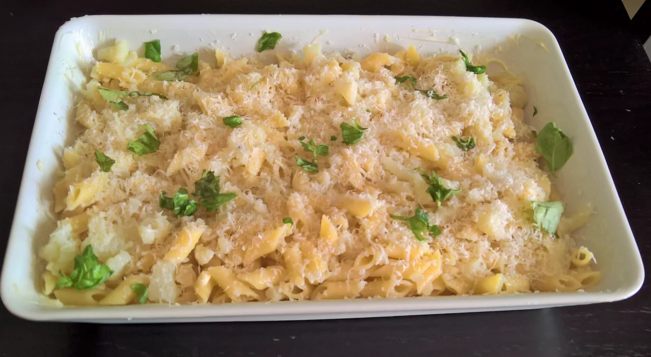 Mezze penne con cavolfiore al forno